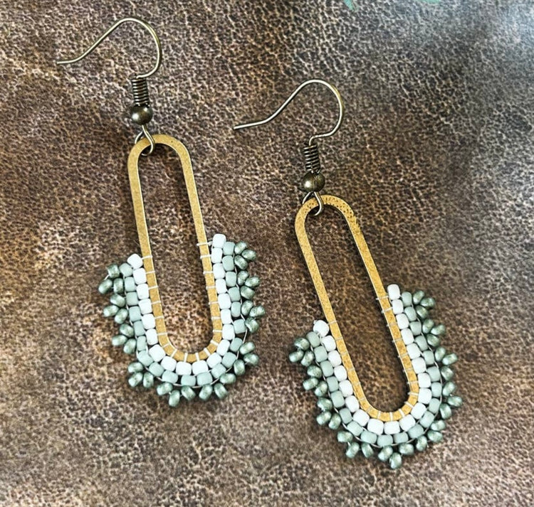 The Amelia Hand beaded Earrings